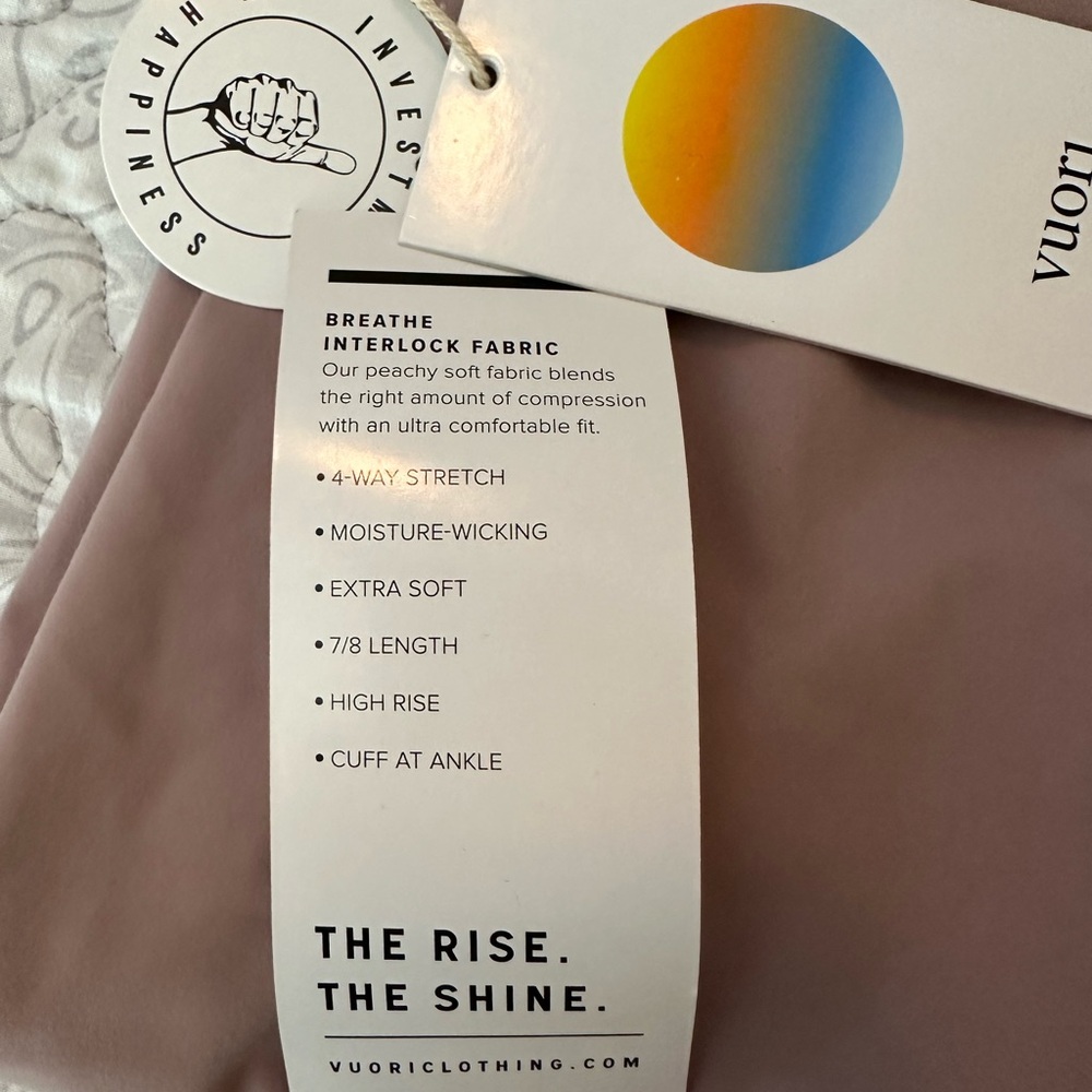Vuori Women's Leggings in Mauve - Picture 4 of 5